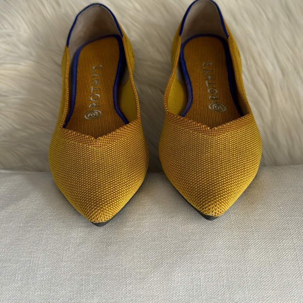 Rothy's "Retired" The Point Flat Marigold Color Size 8 - Picture 5 of 12
